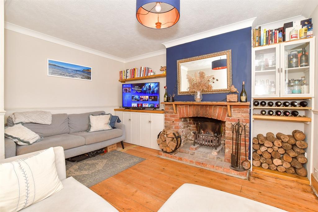 Ford Road, Arundel, West Sussex 4 bed terraced house - £450,000