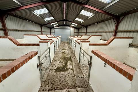 3 bedroom property with land for sale, Temple Bar, Lampeter