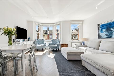 26b Vanderbilt Road, London, SW18 3BQ