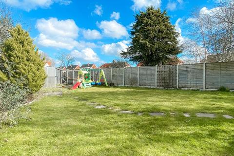 undefined, Fox Grove, Norwich NR16