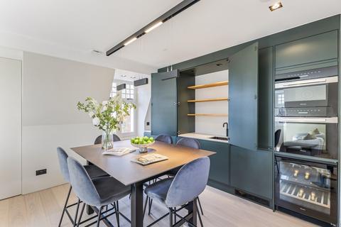 Flat 4, 17 Egerton Gardens, London, SW3 2DF