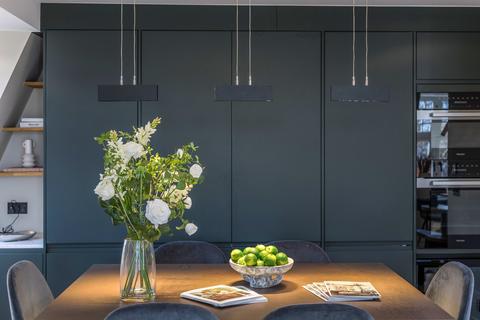 Flat 4, 17 Egerton Gardens, London, SW3 2DF