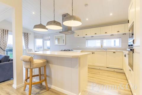 2 bedroom mobile home for sale, Paston Road, Norwich NR11