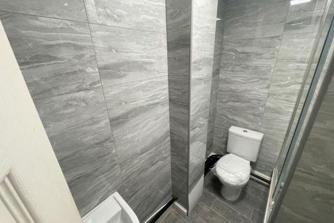 1 bedroom flat to rent, Church Street, Accrington