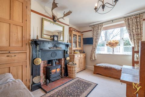 4 bedroom detached house for sale, Worcester WR2