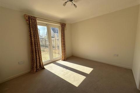 4 bedroom detached house for sale, Claypole Mead, Pewsham