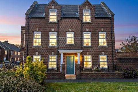 16 Gate Reach, Exeter, EX2 6GA