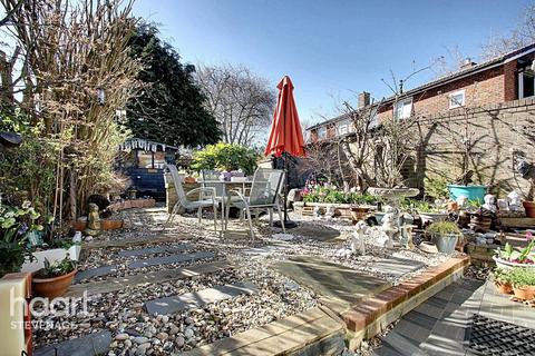 3 bedroom terraced house for sale, Foxfield, Stevenage