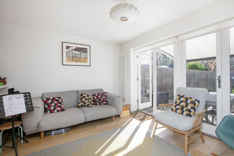 53 Kirkwood Road, London, SE15 3XU