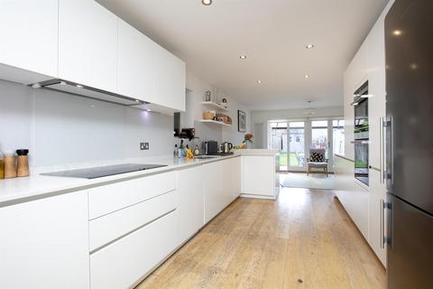 53 Kirkwood Road, London, SE15 3XU