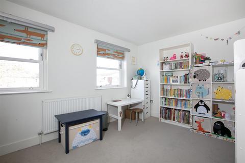 53 Kirkwood Road, London, SE15 3XU