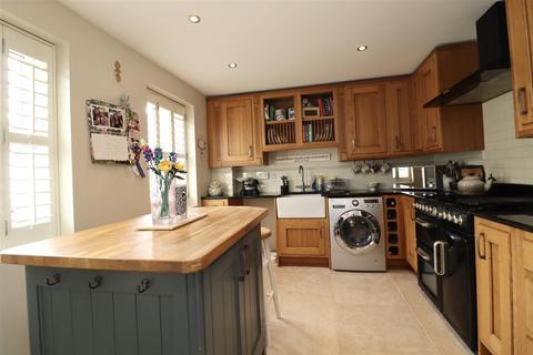 20 Ash Grove, Market Weighton, York, YO43 3DY