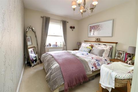 20 Ash Grove, Market Weighton, York, YO43 3DY