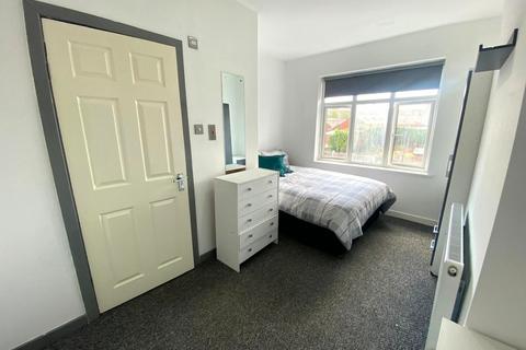 1 bedroom in a house share to rent, Dudley DY2