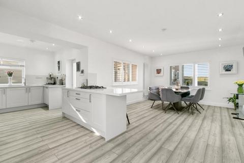 Alina Cottage Halket Road, Lugton, Kilmarnock, KA3 4EE
