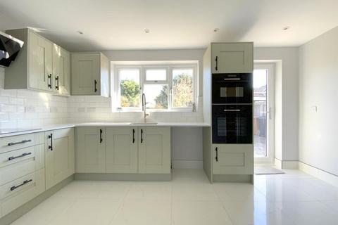 36 Bradley Road, Waltham, Grimsby, DN37 0UZ