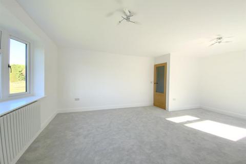 36 Bradley Road, Waltham, Grimsby, DN37 0UZ