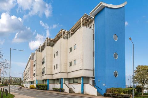 2 bedroom apartment for sale, Canal Road, Gravesend, Kent