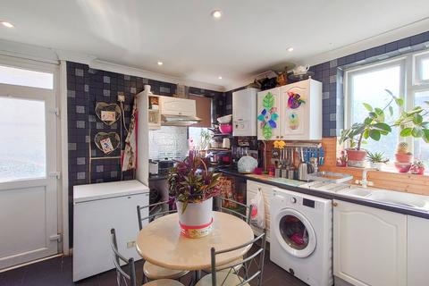3 bedroom semi-detached house for sale, Gibbon Road, Newhaven