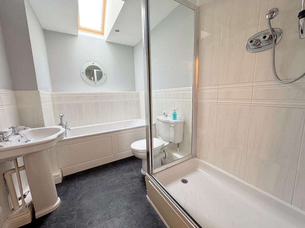 Family bathroom