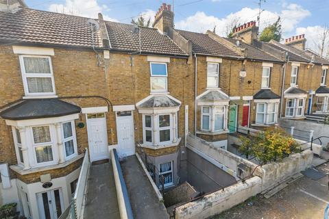 1 bedroom apartment for sale, Springfield Terrace, Chatham ME4
