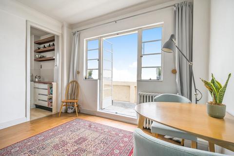 Palace Gardens Terrace, Kensington, London, W8