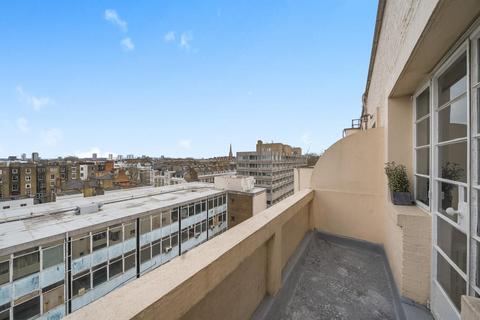 Studio for sale, Palace Gardens Terrace, Kensington, London, W8