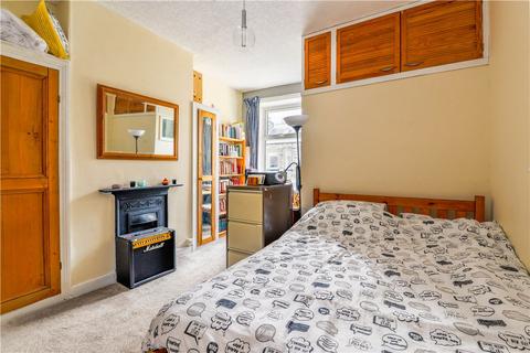 10 Beechroyd Terrace, Bingley, BD16 1EJ