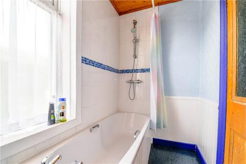 10 Beechroyd Terrace, Bingley, BD16 1EJ