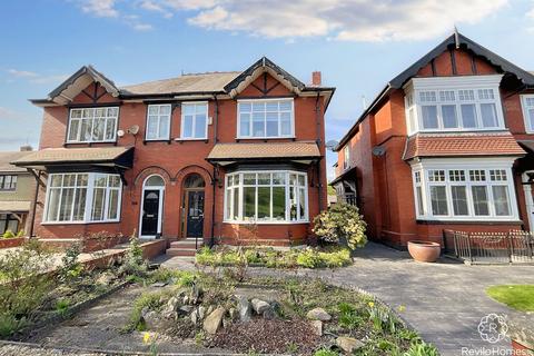 5 bedroom semi-detached house for sale, Rochdale Road East, Heywood, OL10