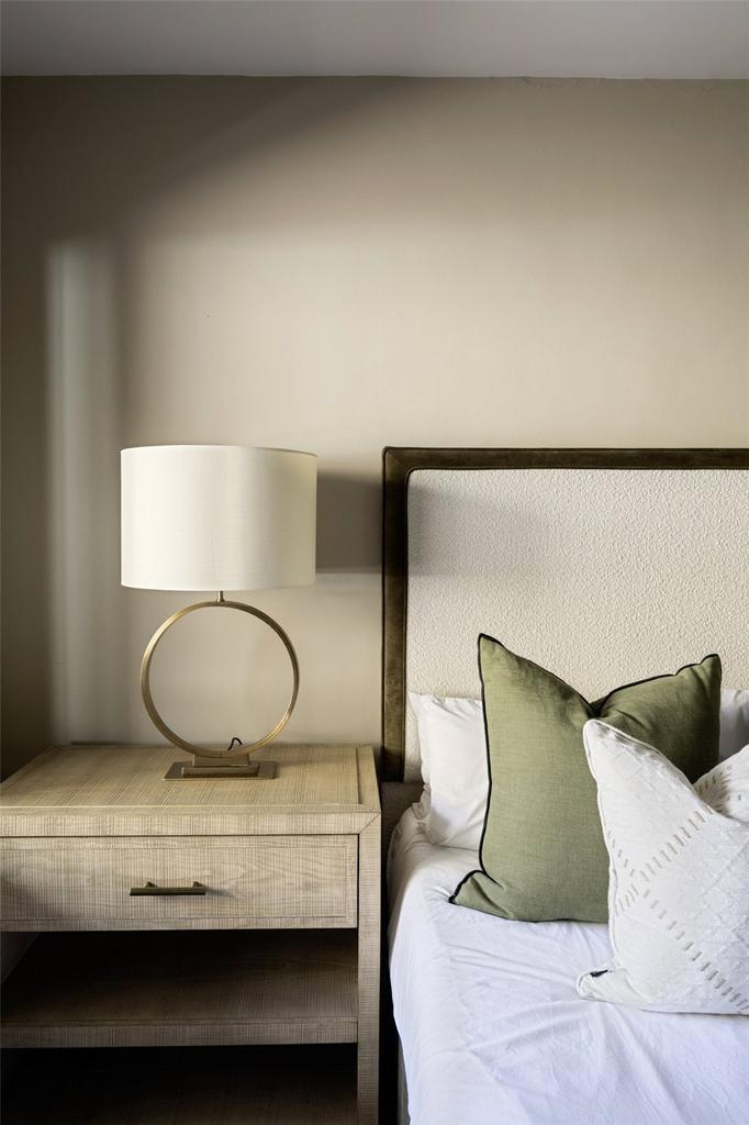 Bedroom Details