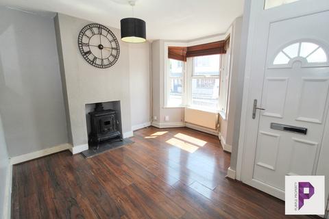2 bedroom terraced house for sale, Luton High Street, Chatham, Kent, ME5