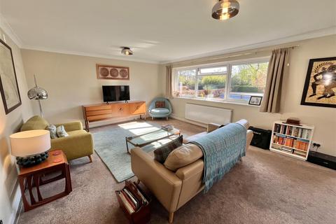 3 bedroom flat for sale, Trafford Place, Macclesfield Road, Wilmslow