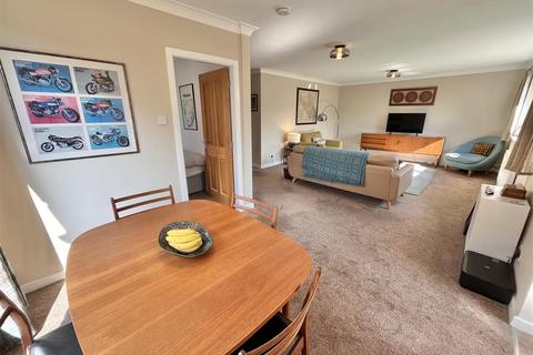 3 bedroom flat for sale, Trafford Place, Macclesfield Road, Wilmslow