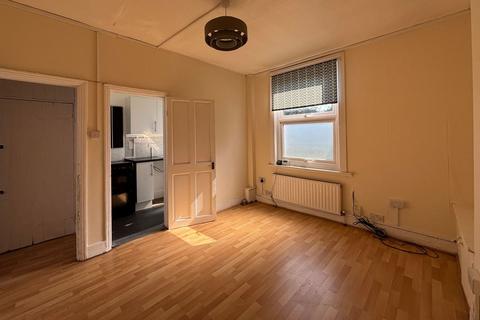 5 Amersham Road, Croydon, CR0 2QJ