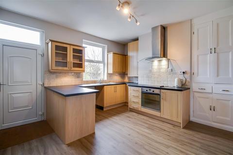 61 Coach Road, Wakefield, WF1 3EX
