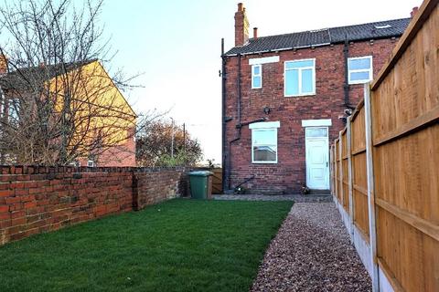 61 Coach Road, Wakefield, WF1 3EX