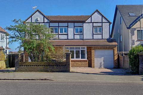 65 High Road, Rayleigh, SS6 7SE
