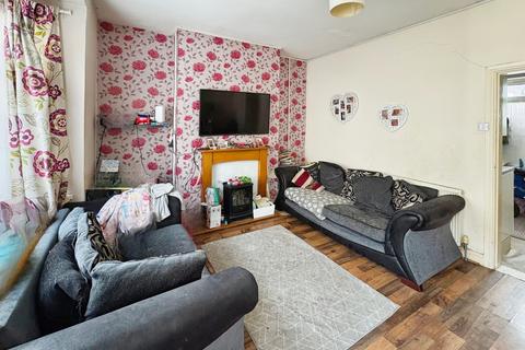 2 bedroom terraced house for sale, Mables Villas, Hull, HU9 2JR
