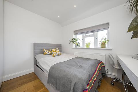 30 Morris Road, Isleworth, TW7 6JA