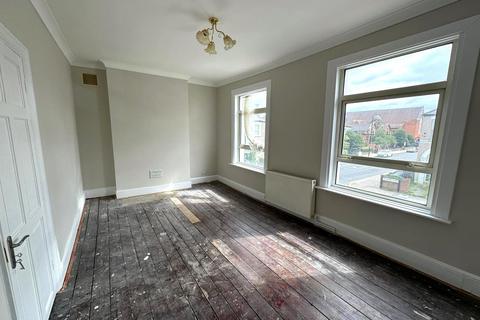 167 Glenfarg Road, London, SE6 1XW