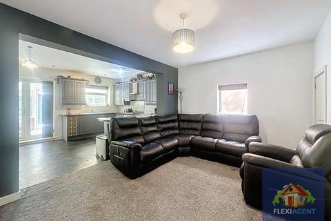 3 bedroom semi-detached house for sale, St. Annes Road, Southport PR9
