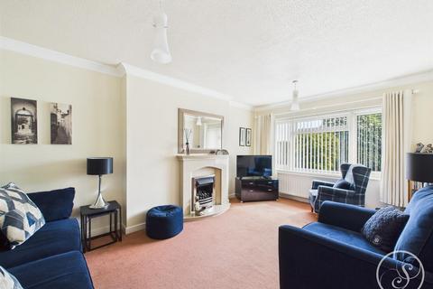 11 Bamburgh Close, Leeds, LS15 8UQ