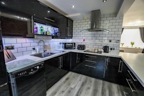 22 West Drive, Lancaster, LA1 5BY