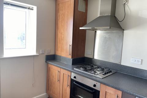 2 bedroom flat to rent, Coatham Road, Redcar TS10