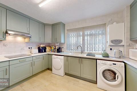 3 bedroom flat for sale, Gooden Court, Harrow On The Hill HA1