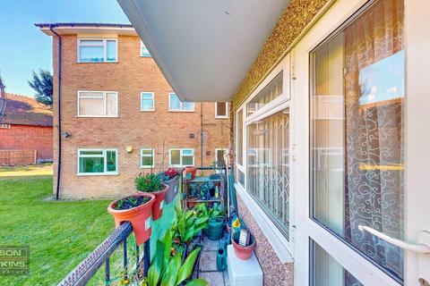 3 bedroom flat for sale, Gooden Court, Harrow On The Hill HA1