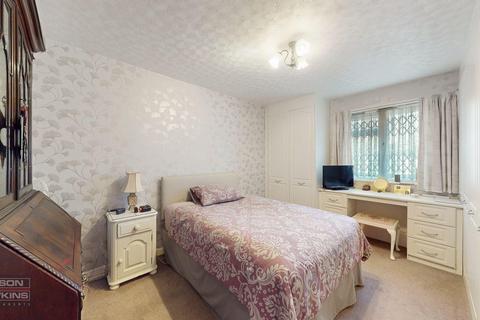 3 bedroom flat for sale, Gooden Court, Harrow On The Hill HA1