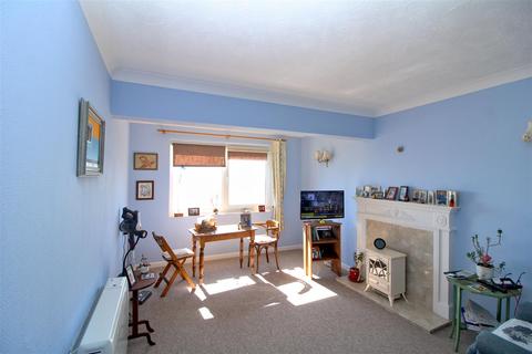 1 bedroom retirement property for sale, Marine Parade, Seaford