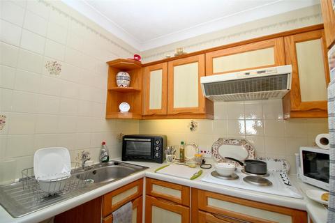 1 bedroom retirement property for sale, Marine Parade, Seaford